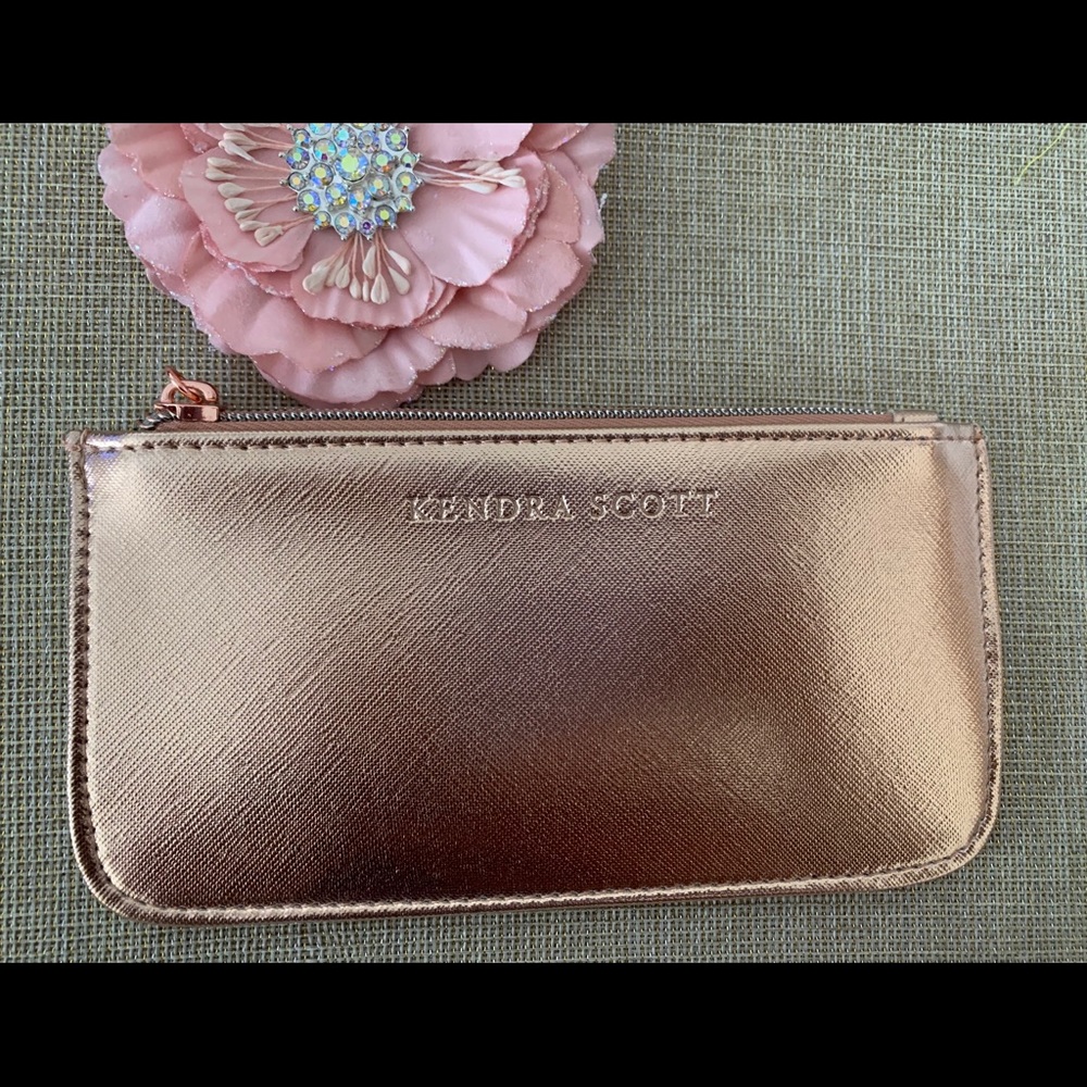 ❌SOLD❌ Kendra Scott pouch